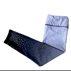 Evolution Creation Women’s Leggings Size M White-Black Ombre W/Reflective Stars